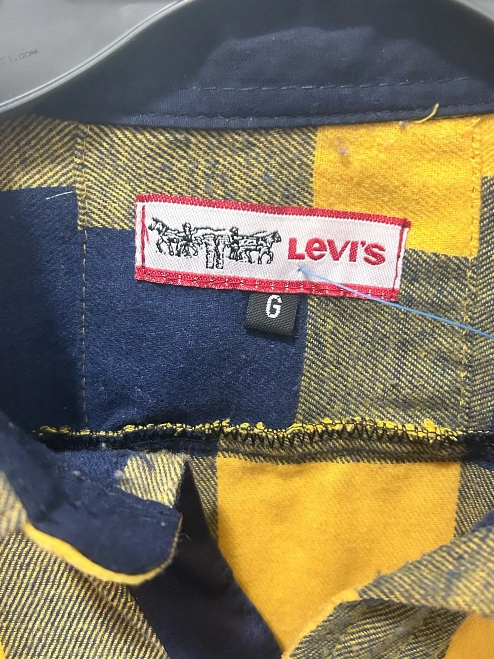 Levi’s Plaid Flannel Shirt Yellow Blue Button Down Size G L